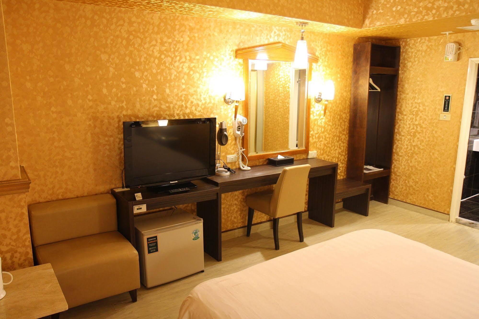 Goodness Hotel Kaohsiung Exteriör bild